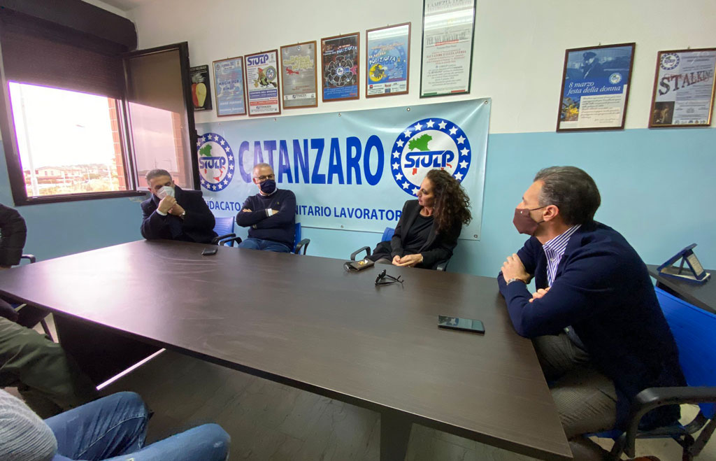 Ferro (FDI) e sindacati Ps Siulp e Fsp: "Istituire anche a Catanzaro sede Reparto mobile e potenziare Commissariato Lamezia"