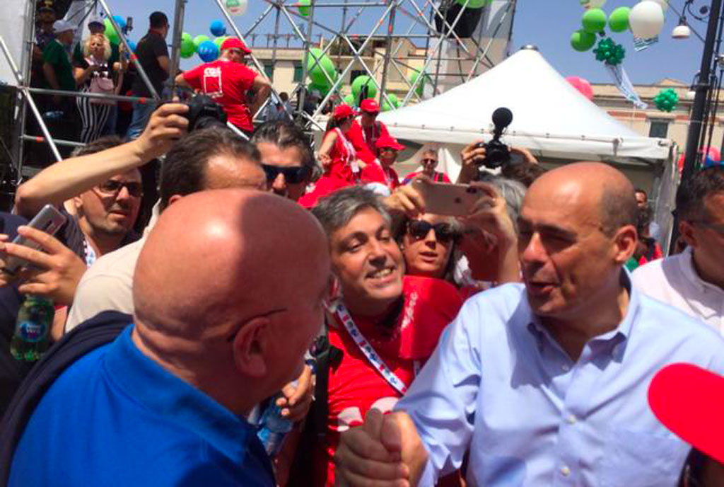 "Ripartiamo dal Sud per unire il Paese": in 25mila a corteo Cgil, Cisl e Uil a Reggio Calabria  