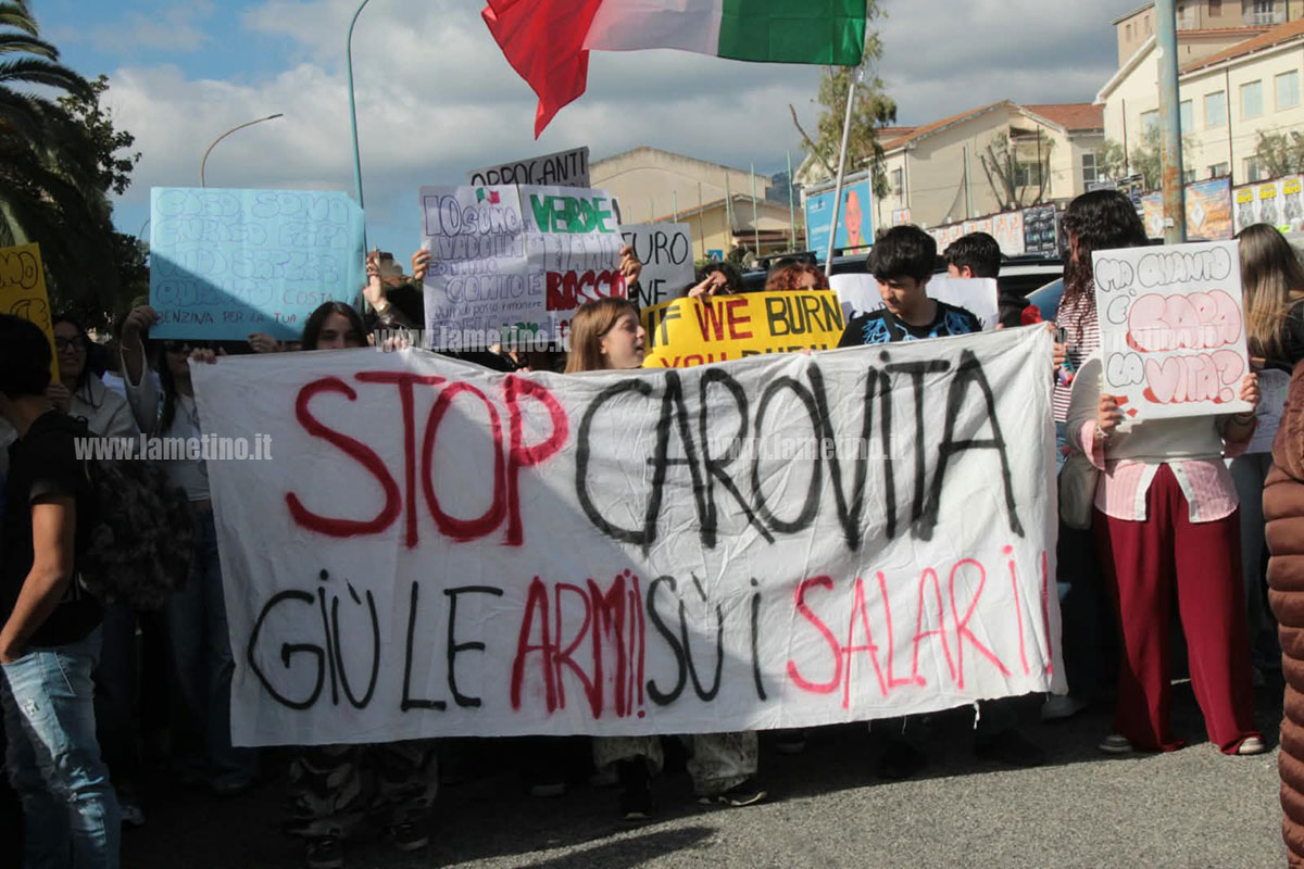 studenti-carovita.22.05_6c9f7.jpg