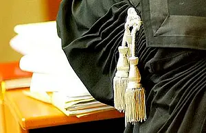 toga-giudice_412e4_73336_36f1a_10da8.jpg