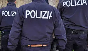 Polizia-latitante_4ottobre2018_a7aac_149a0_99ff1_70651_48555_67819_a2387_af2dd_14fbc_38e4b_0ade5.jpg