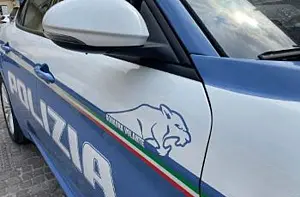 polizia-auto-113o_6e2c0_5f58d.jpg