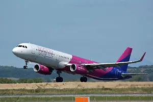 wizzair6_9983b_4f975.jpg