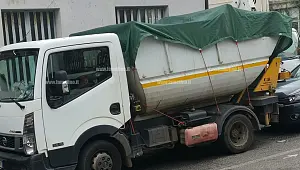 camioncino-rifiuti-lamezia1dd_08c85_d8649_fe558.jpg