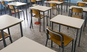 banchi-monoposto-scuole-2020_052bc_565c5_91bca_3d8e3_01c10.jpg