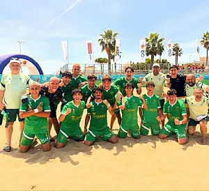 LIcierre_Lamezia_Under_20_festeggia_al_termine_della_vittoria_odierna_ai_danni_dellEboli_8952f.jpg