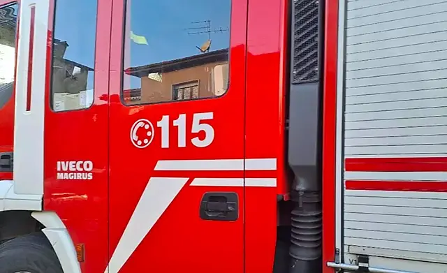 vigilfuoco-camion_ca002.jpg