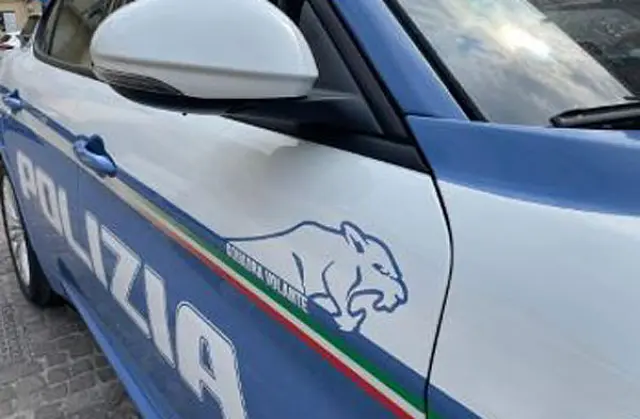 polizia-auto-113o_6e2c0_50f7e.jpg