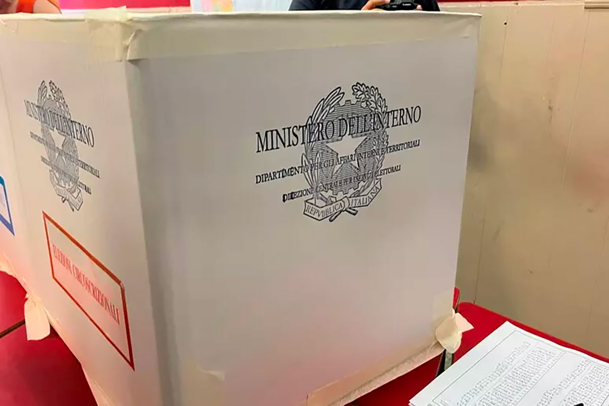 Comunali, tanti sindaci eletti in Calabria con urne ancora aperte: superato quorum con lista unica