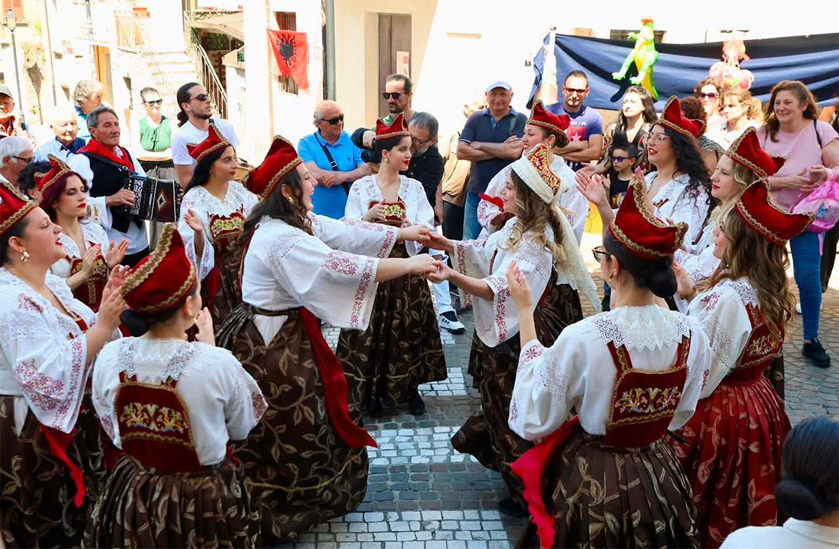 Successo a Vena di Maida per la rassegna sulle minoranze lin