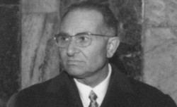 Lamezia, familiari giudice Ferlaino esprimono soddisfazione per nuova intitolazione Comprensivo Gatti-Manzoni-Augruso Ferlaino-Francesco.jpg_491eb_125a2_baab0_67b5b_fac79_26058.jpg