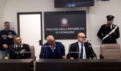 La 'ndrangheta nel business degli scavi: "Rubati oltre 10mila reperti in Calabria e Sicilia sufficienti per allestire un museo" - Video Procure-rep-2025-12-12-alle-11.13.41_b233e.jpg