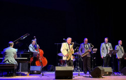 Lamezia, gran finale per la 48esima edizione MusicAMA Calabria con l’energia di Ray Gelato & The Giants Ray-Gelato-3_c00a7.jpg