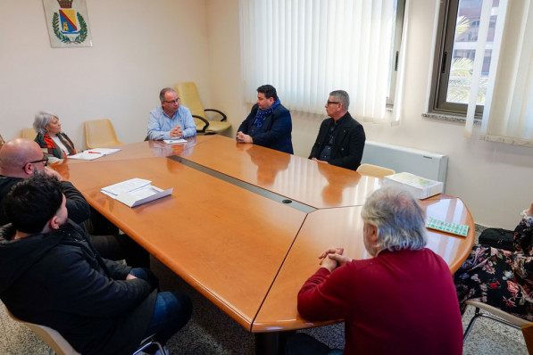 Bonifica campo rom a Lamezia, incontro al Comune con Aterp e agenzie immobiliari per reperire alloggi Riunione-15-gennaio-26_be127.jpg