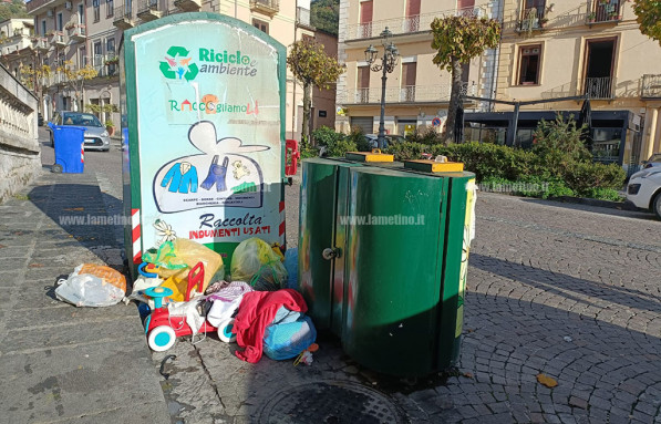 Lamezia, al via la rimozione dei cassonetti stradali per abiti usati e oli esausti WhatsApp-Image-2025-12-05-at-14.35.16_86688_98117.jpg