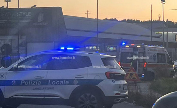Lamezia, incidente tra via del Progresso e via Salvatore Raffaele: un ferito WhatsApp-Image-2026-02-26-at-18.27.26_64830.jpg