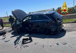 Incidente stradale sulla 106 nel Crotonese, un morto e quattro feriti WhatsApp-Image-2026-04-10-at-14.00.42_9c51d.jpg