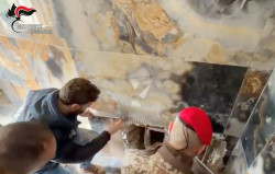 Scoperto un bunker segreto in un’abitazione in costruzione: il rinvenimento dei carabinieri a San Luca binker-2026-03-10-alle-07.46.24_cd61b.jpg