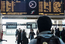 Caos ferroviario dopo investimento di una donna nel Cosentino, treni in tilt e ritardi fino a 8 ore caos-treniecef_07dcf_92dde_f9852.jpg