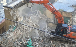 Lamezia, iniziati lavori per la realizzazione della Casa della Comunità in via Miceli al posto dell'ex Dispensario casacomunita08-at-15.37.16_e0e76.jpg