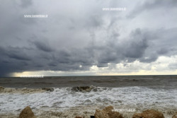 Clima in Calabria, il report Arpacal: 2025 tra i più caldi e siccitosi e nel 2026 inversione di tendenza sulle piogge maltempo-mareggiata-2_c8713_68fe9_b24b6.jpg