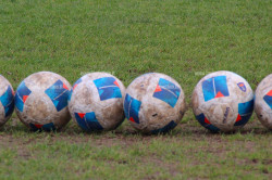 Dalla Promozione alla Terza Categoria, weekend di sfide per le squadre lametine e dell'hinterland palloni-calcio_58fa5.jpg