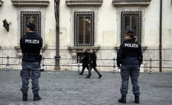 Dal Cdm sì al nuovo Pacchetto sicurezza, dal fermo preventivo alla stretta sul porto di coltelli: le misure pol-2026-02-06-alle-08.47.32_9cc68.jpg