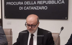 Curcio su omicidio Ceravolo: “Restituito dignità a dolore genitori vittima innocente di mafia” procura-curcio-2026-04-15-alle-13.39.06_8c82d.jpg