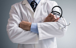 Sanità, via libera in Calabria a reclutamento medici extra Ue sciopero-medici_16814_40ec4_e7cf4_e8111_ba3e2_86f15.jpg