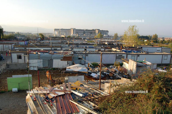 Lamezia, tempi più lunghi per bonifica campo rom: mancano all’appello 60 alloggi scordovillo-2-campo-2014_d5754.jpg