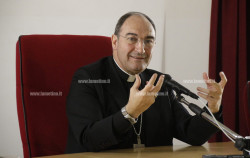 Natale 2025, Vescovo Parisi: "La luce che il mondo attende passa anche da noi" vescovo-parisi-natale-20226c4046e07_9af8a_2d636.jpg