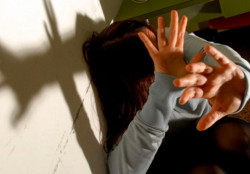 Lamezia, misure di sorveglianza speciale per maltrattamenti: disposto braccialetto elettronico per due uomini violenza-sessuale-ok_b81bd_5babc_99536_cce18_11e17_b1944_c9678.jpg