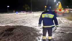 Calabria nella morsa del maltempo, oltre 160 interventi dei Vigili del Fuoco: in salvo tecnico Enel bloccato in auto dall'acqua vvf-2026-01-21-alle-09.35.09_323ff.jpg